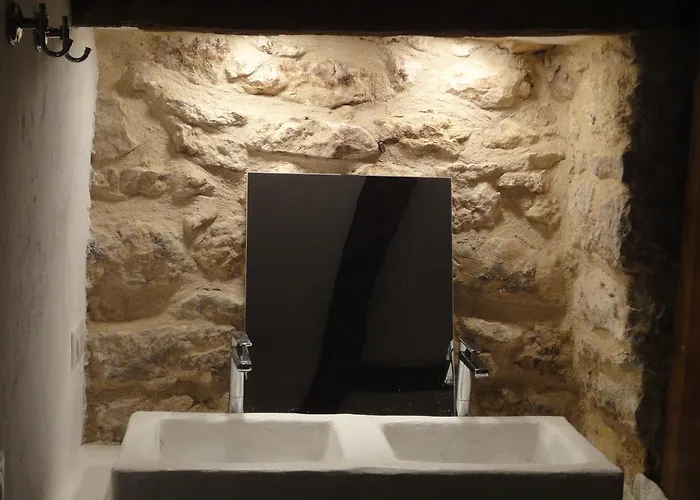 D Artiste De La Du 15 - Restaurant La Maison - Piscine Chauffee شقة Les Eyzies